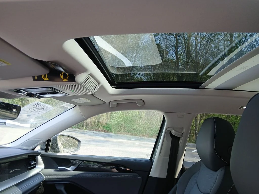 New 2026 Silver Volkswagen 2.0T SE image 20