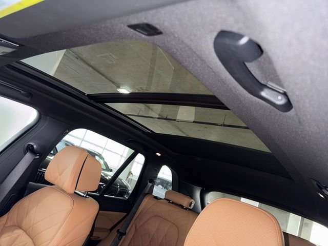 New 2026 Black Sapphire Metallic BMW xDrive50e image 23