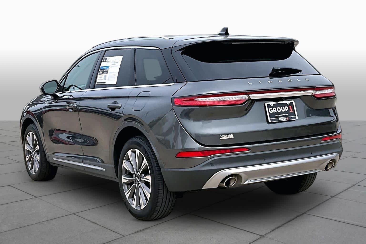 Used 2020 Magnetic Gray Lincoln Reserve image 12