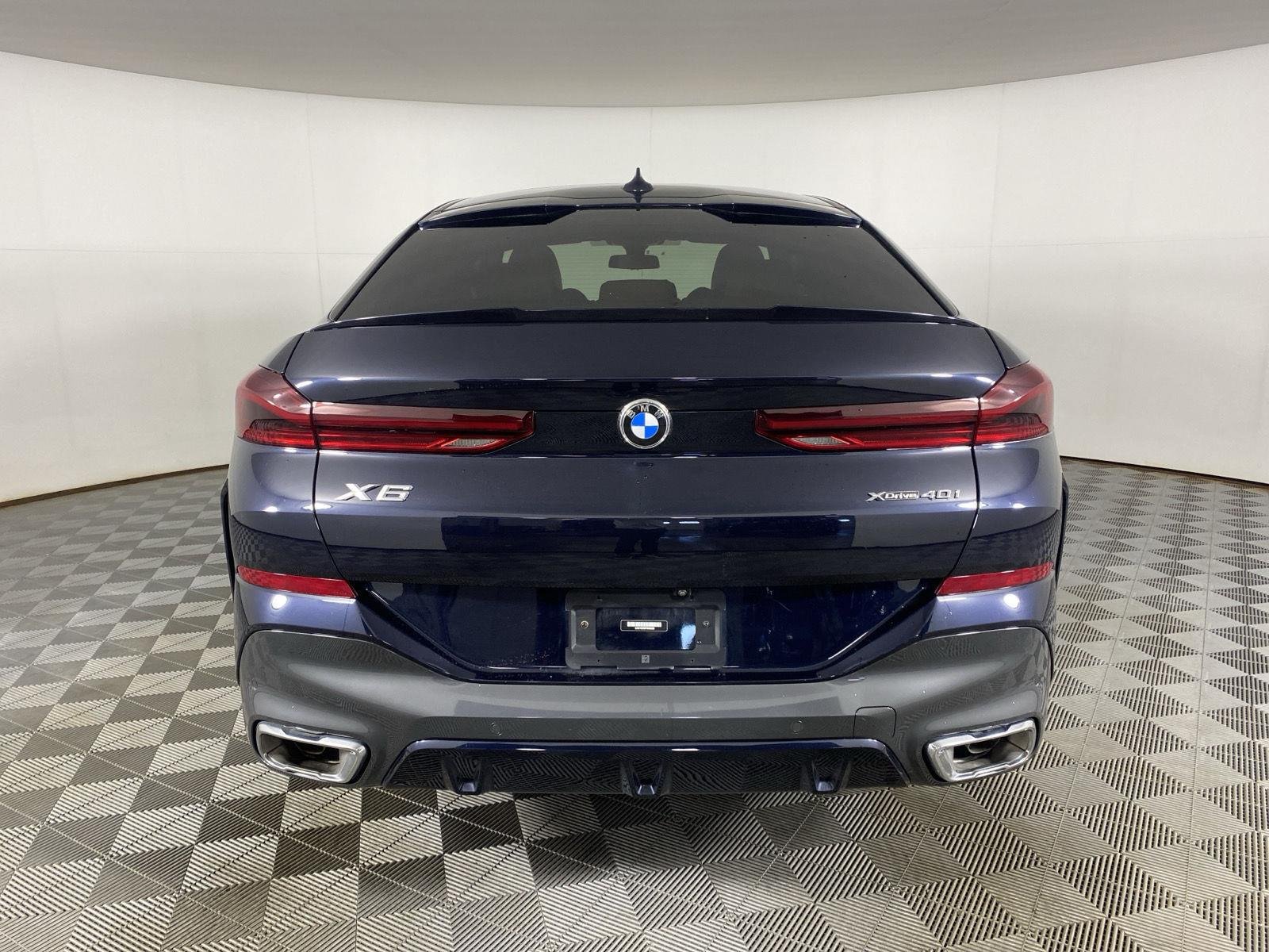 Used 2023 Carbon Black Metallic BMW xDrive40i image 6