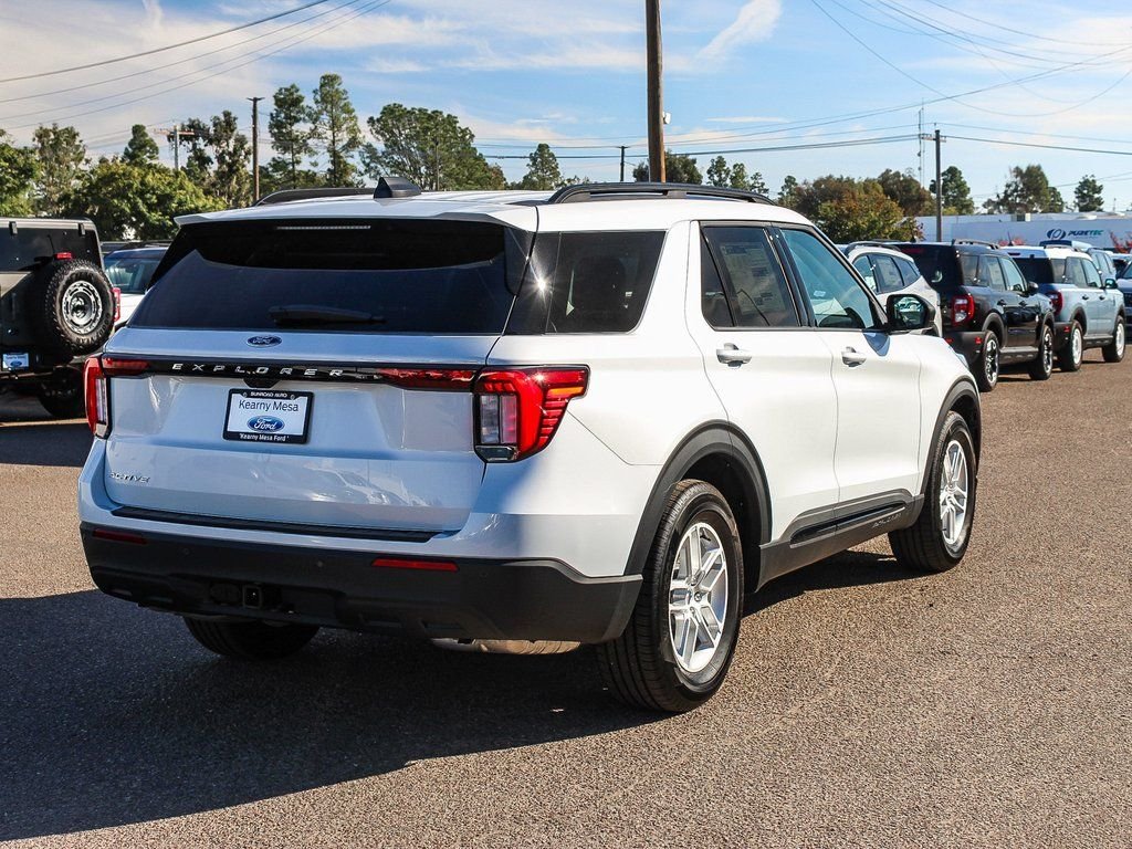 2026 Ford Explorer Active - Photo 10