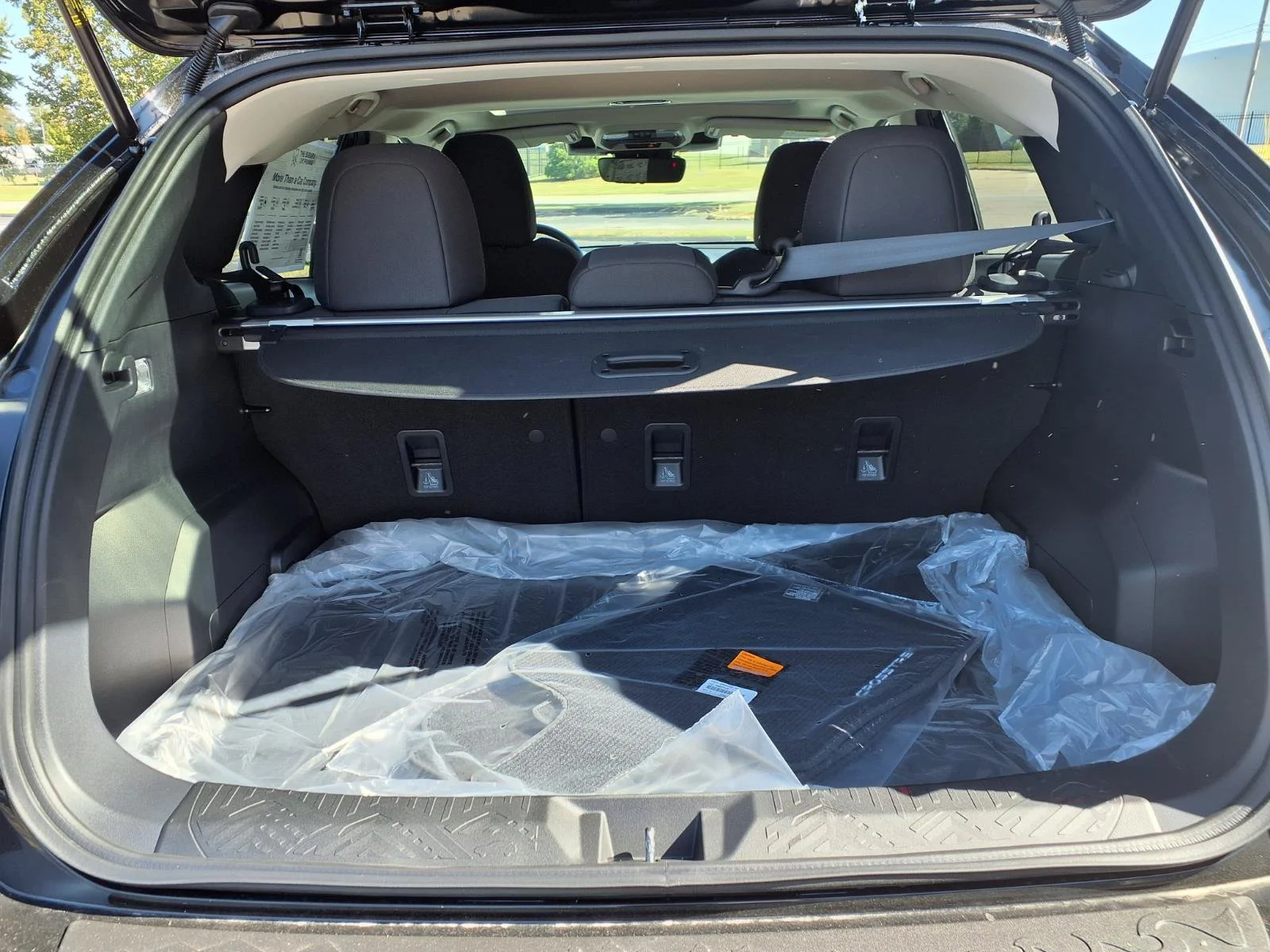 New 2026 CRYSTAL BLACK SILICA Subaru Premium image 19