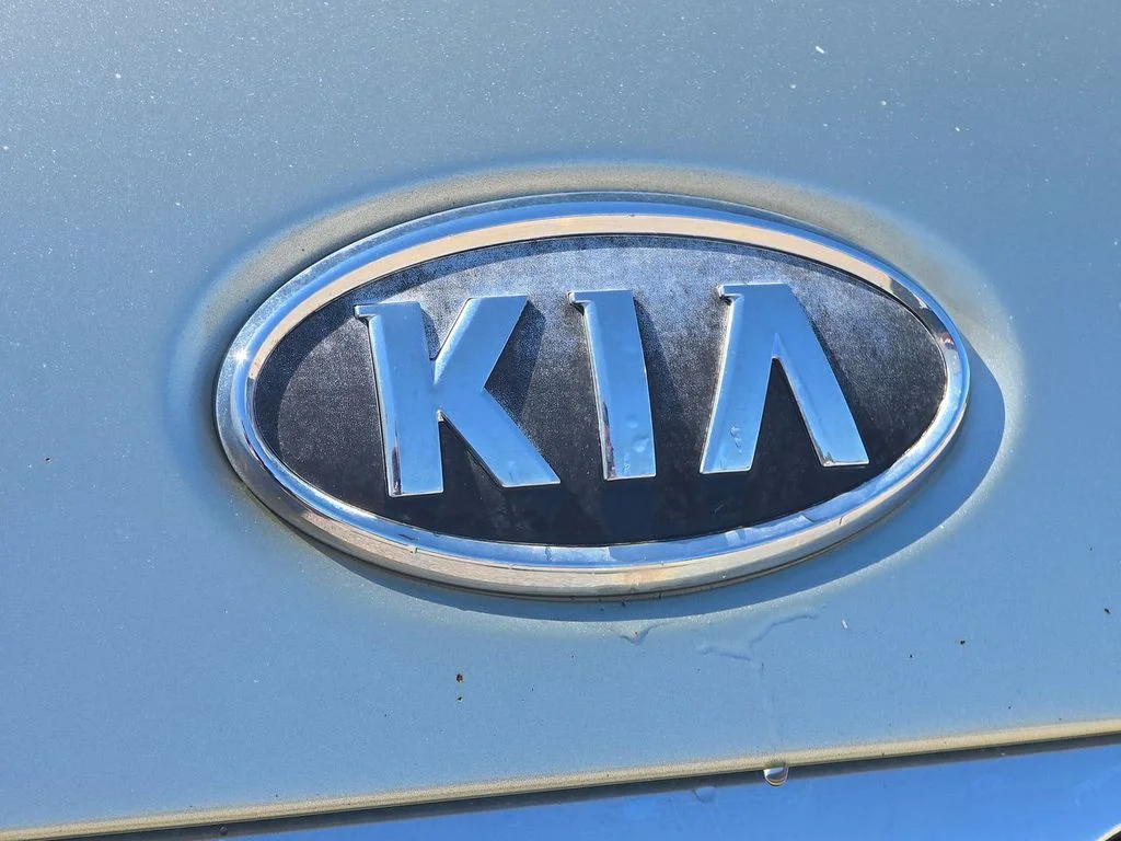 Used 2011 Green Kia Exclaim image 32