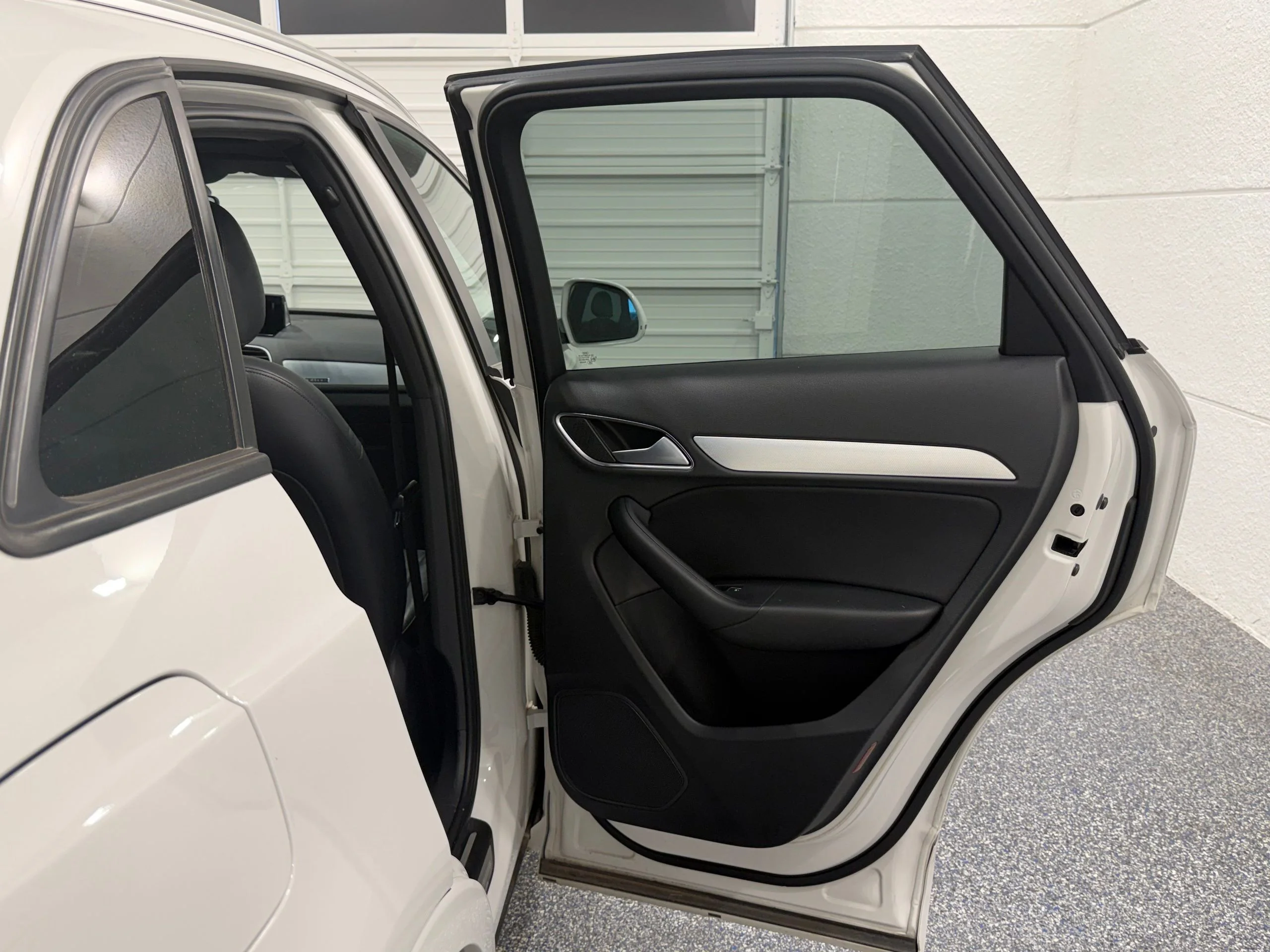 Used 2018 White Audi 2.0T Premium image 27