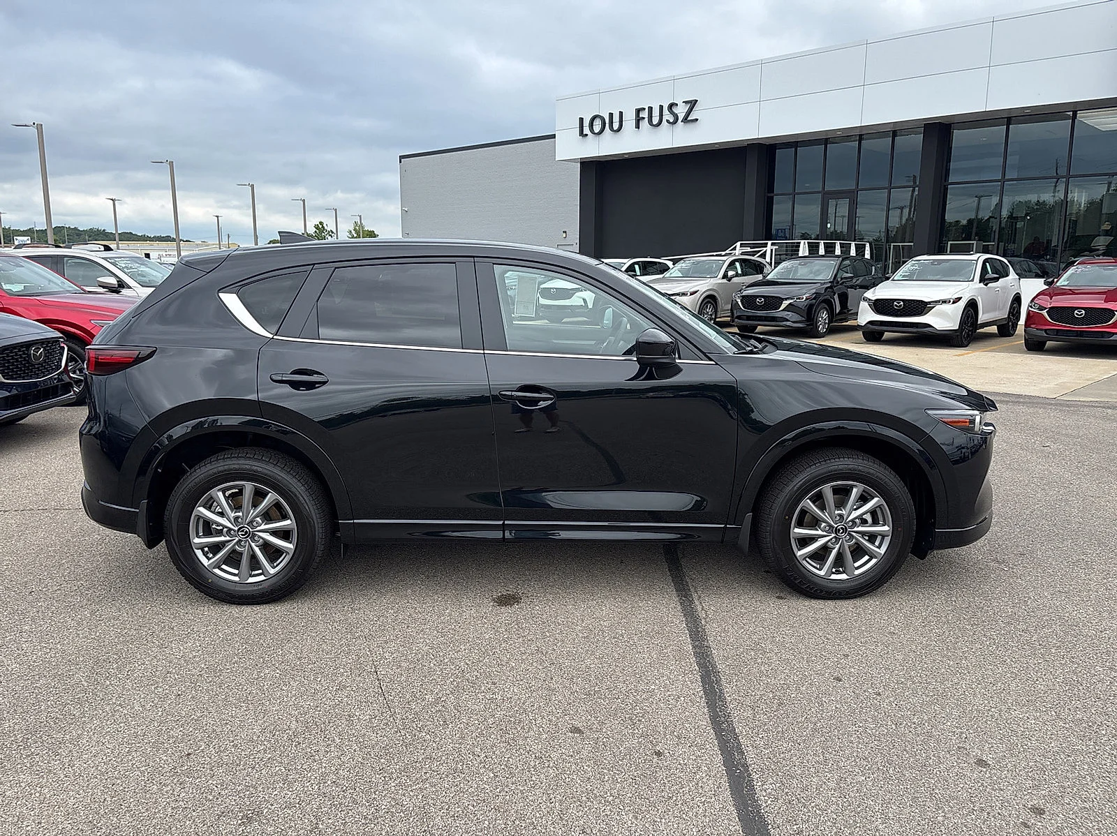2025 Mazda CX-5 S Preferred package - Photo 2