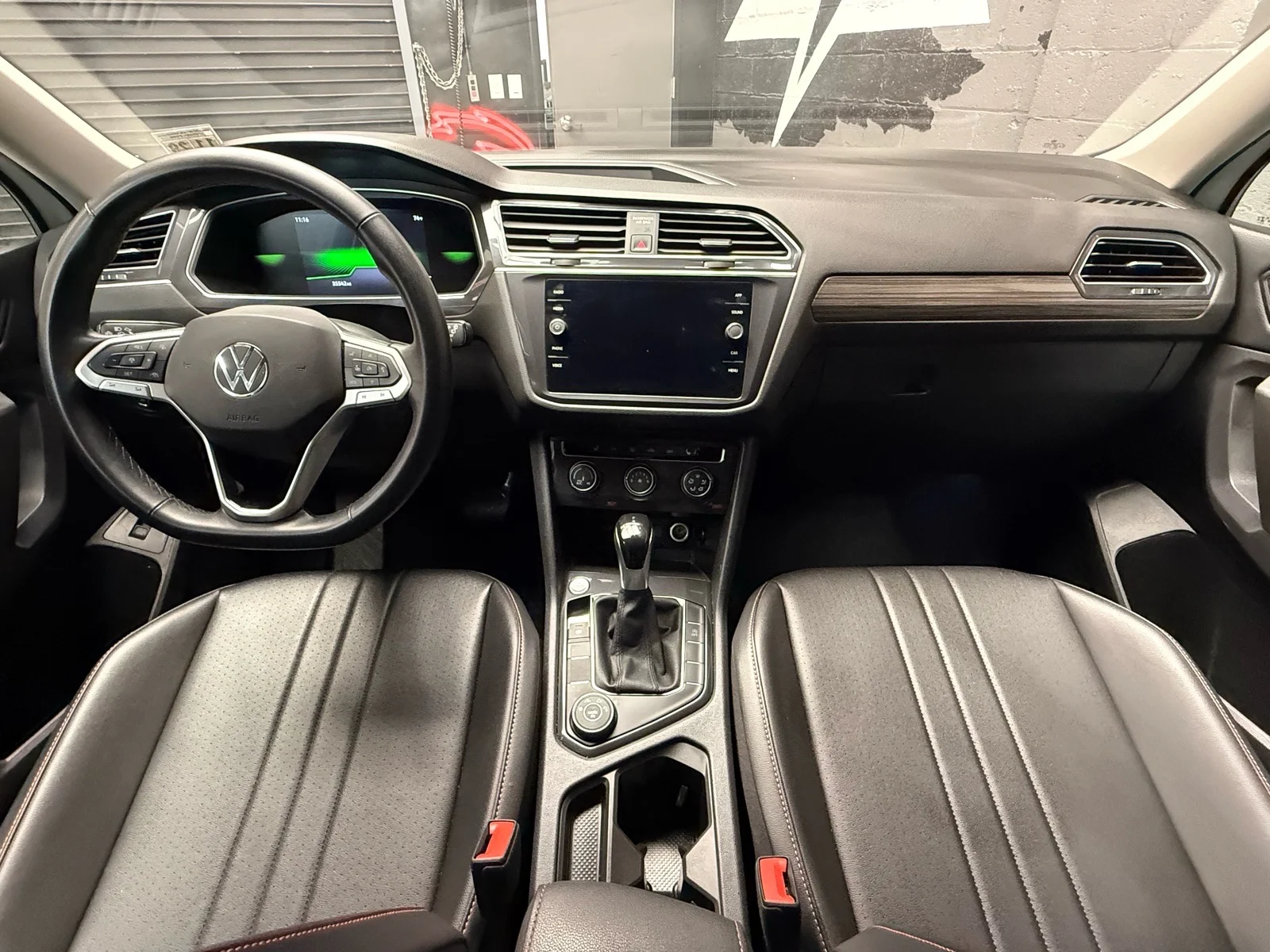 Used 2024 Pure White (0q0q) Volkswagen Wolfsburg Edition 4Motion image 23