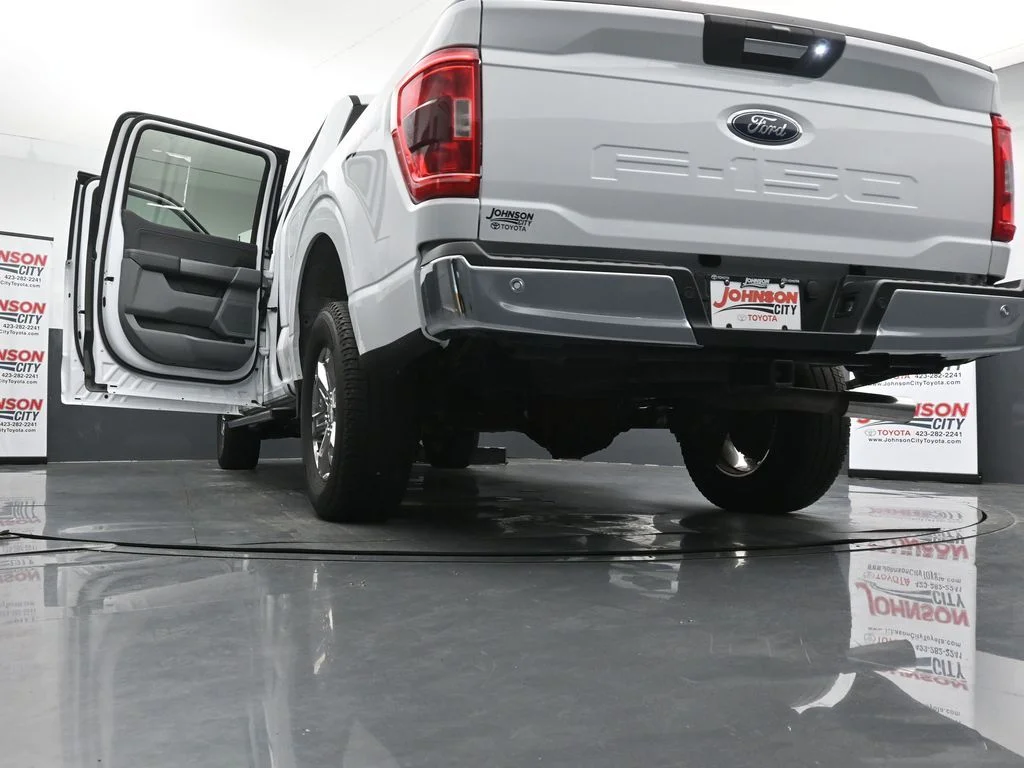 Used 2022 White Ford XLT image 44