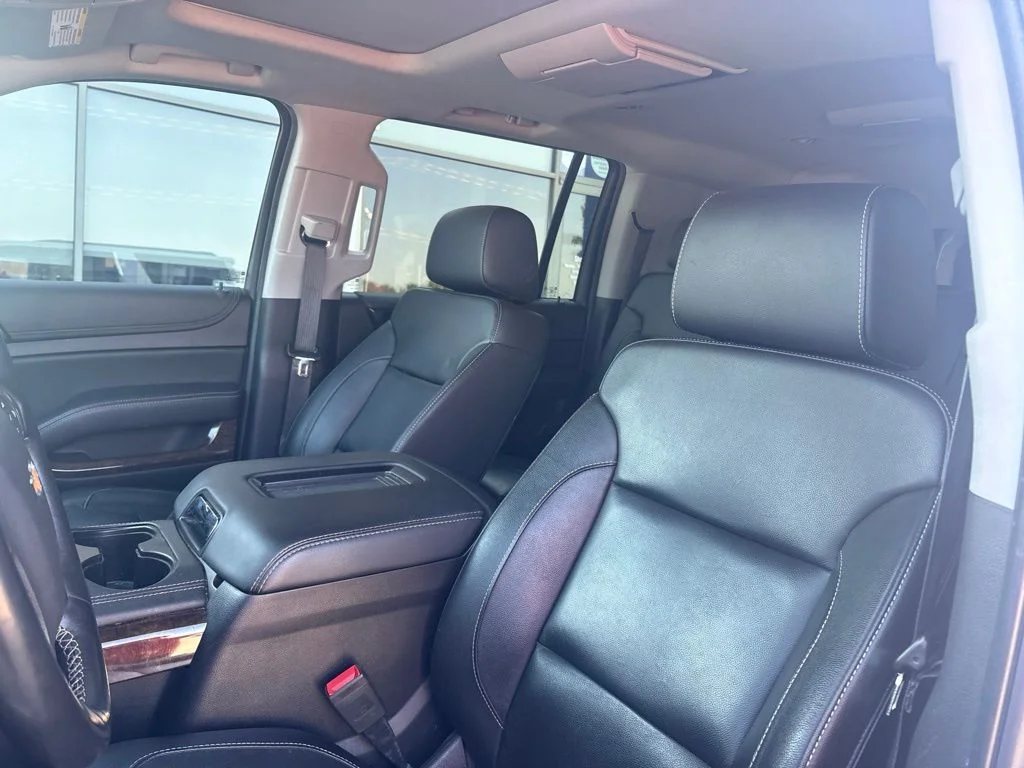 Used 2019 White Chevrolet LT image 11