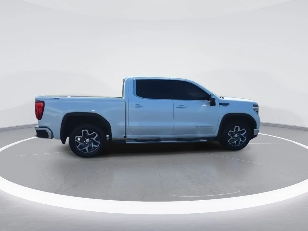 Certified Used 2024 White GMC SLT image 9