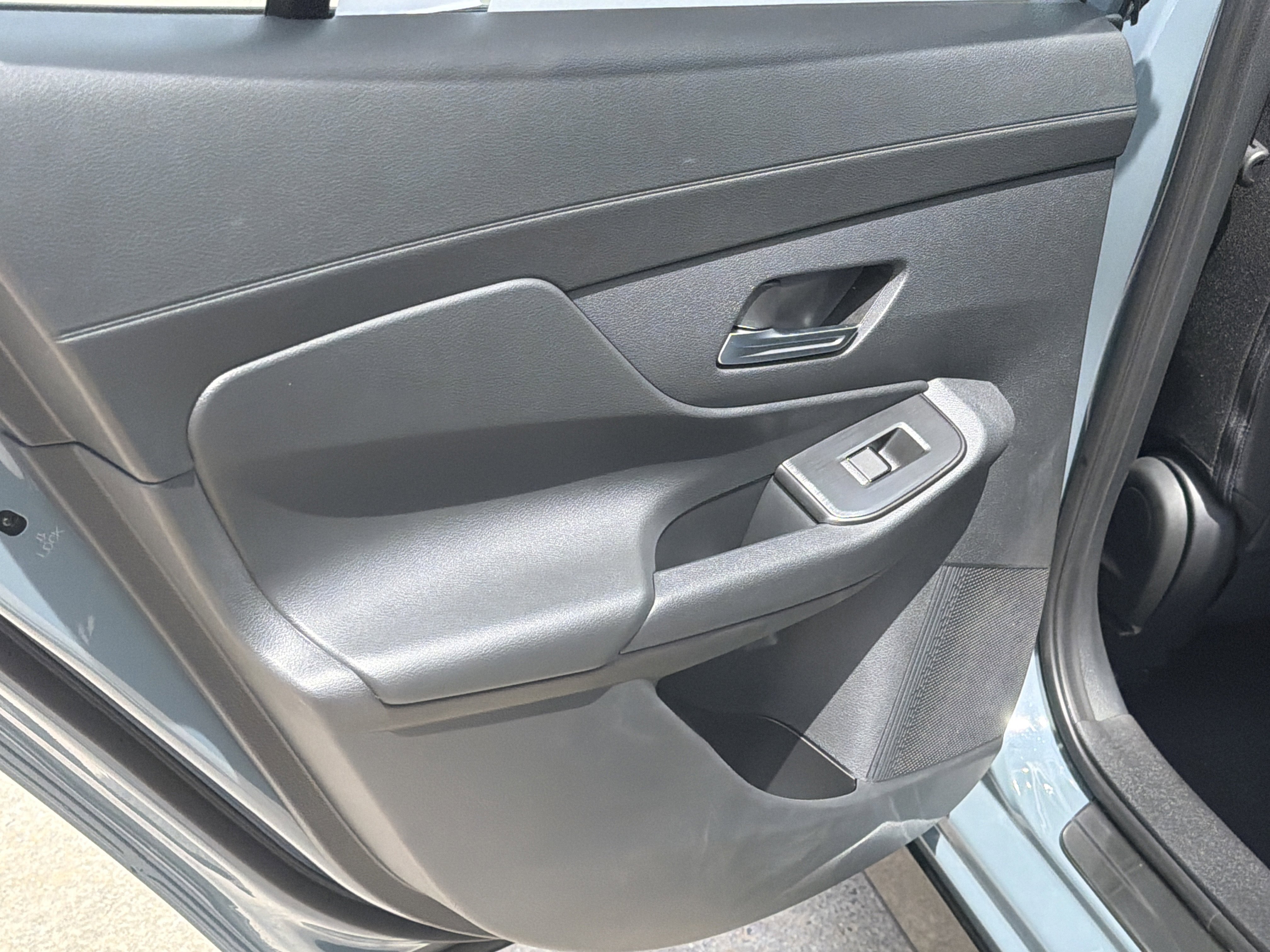 New 2026 Atlantic Gray Metallic Nissan SR image 22