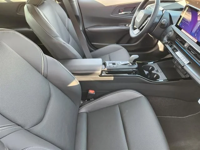 New 2026 Wind Chill Pearl <sup>1</sup> Toyota  Nightshade Edition image 10
