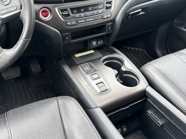 Used 2023 Lunar Silver Metallic Honda TrailSport image 12