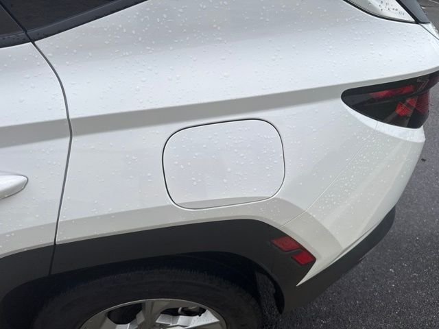 Used 2024 White Hyundai SEL image 13