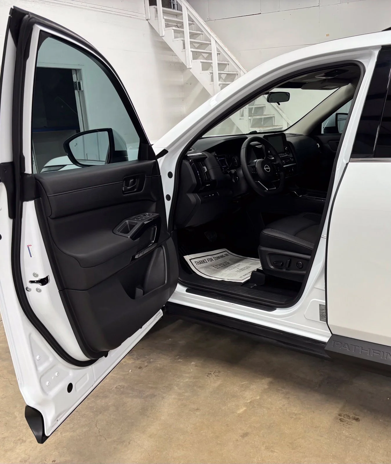 Used 2025 White Nissan SV image 22