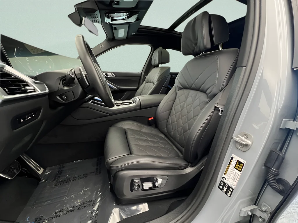 Used 2026 Gray Metallic BMW xDrive40i image 8