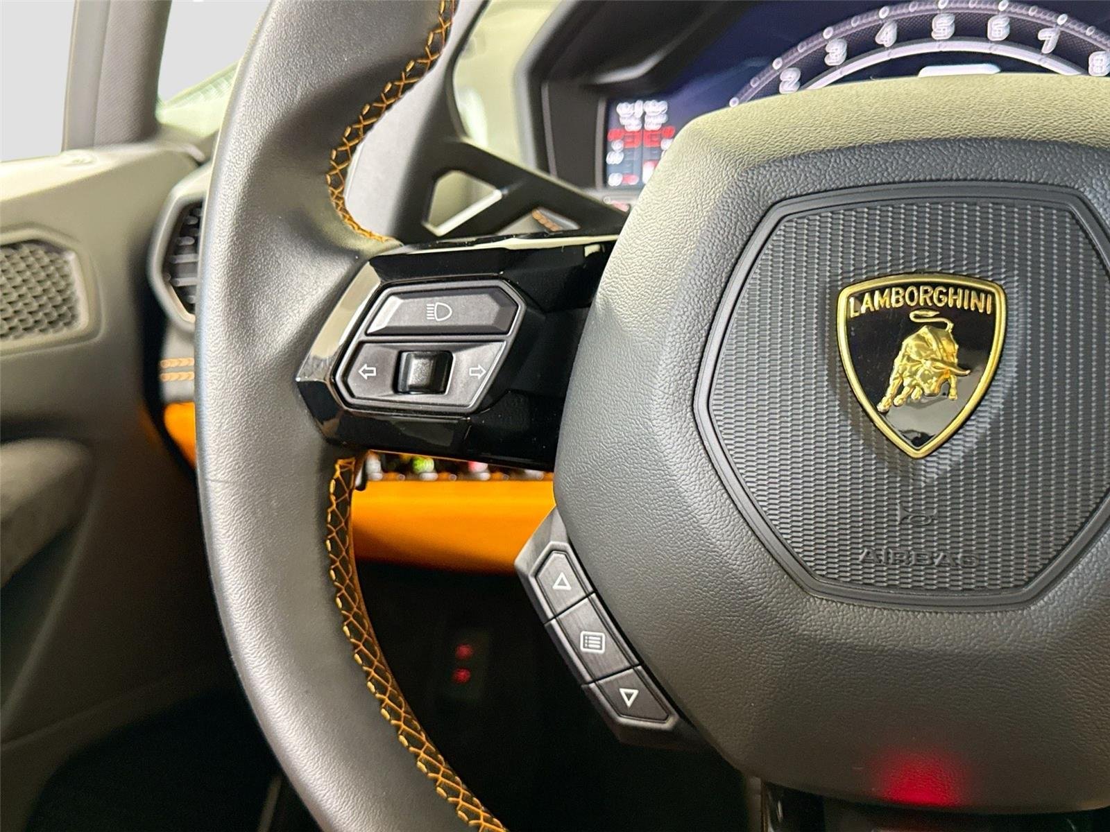Used 2023 Grigio Lynx Lamborghini Tecnica | Front PPF | Functional Pkg image 23