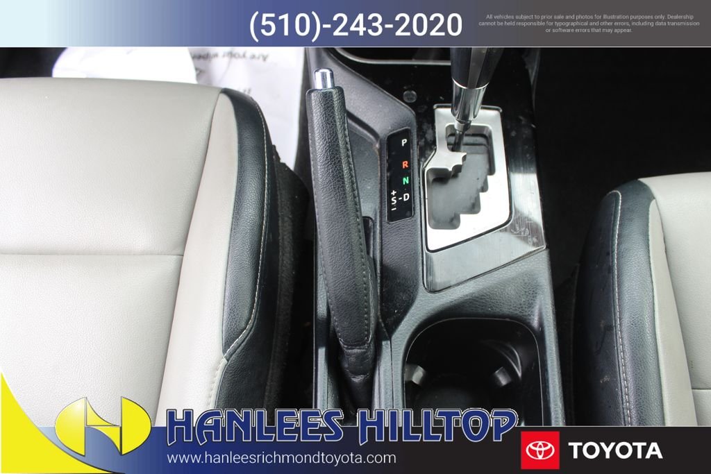 Used 2016  Toyota Limited image 21