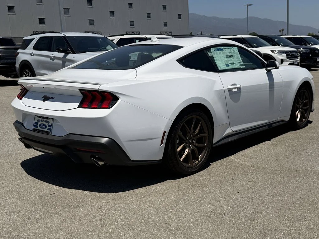 2025 Ford Mustang EcoBoost Premium - Photo 8