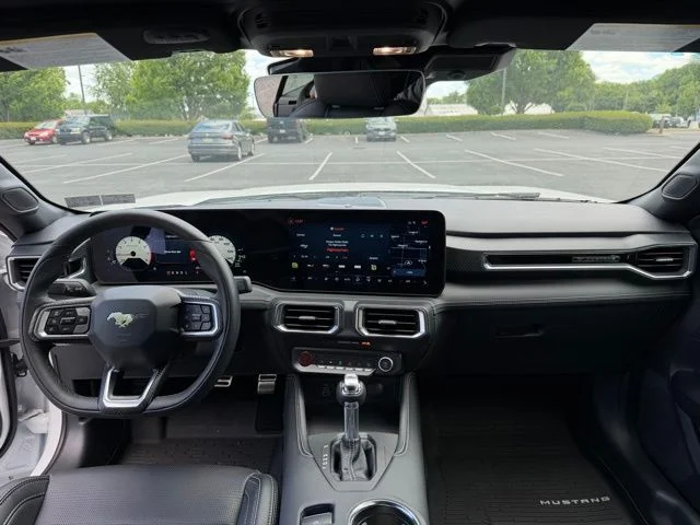 2025 Ford Mustang EcoBoost Premium Convertible - Photo 13