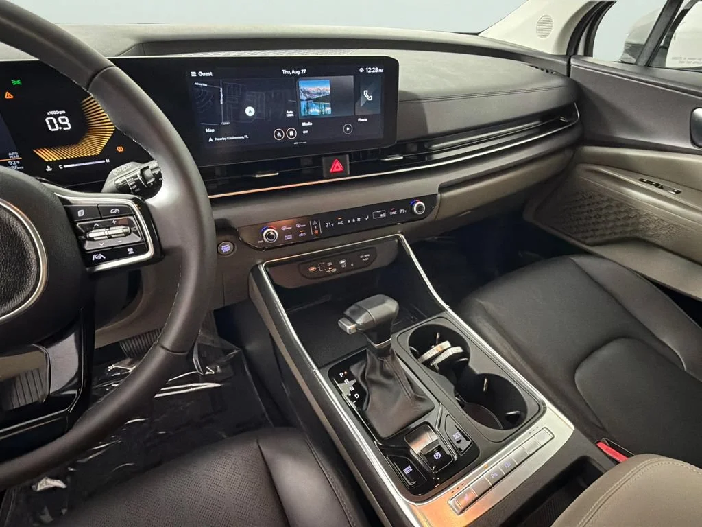 Used 2025 White Kia EX image 19
