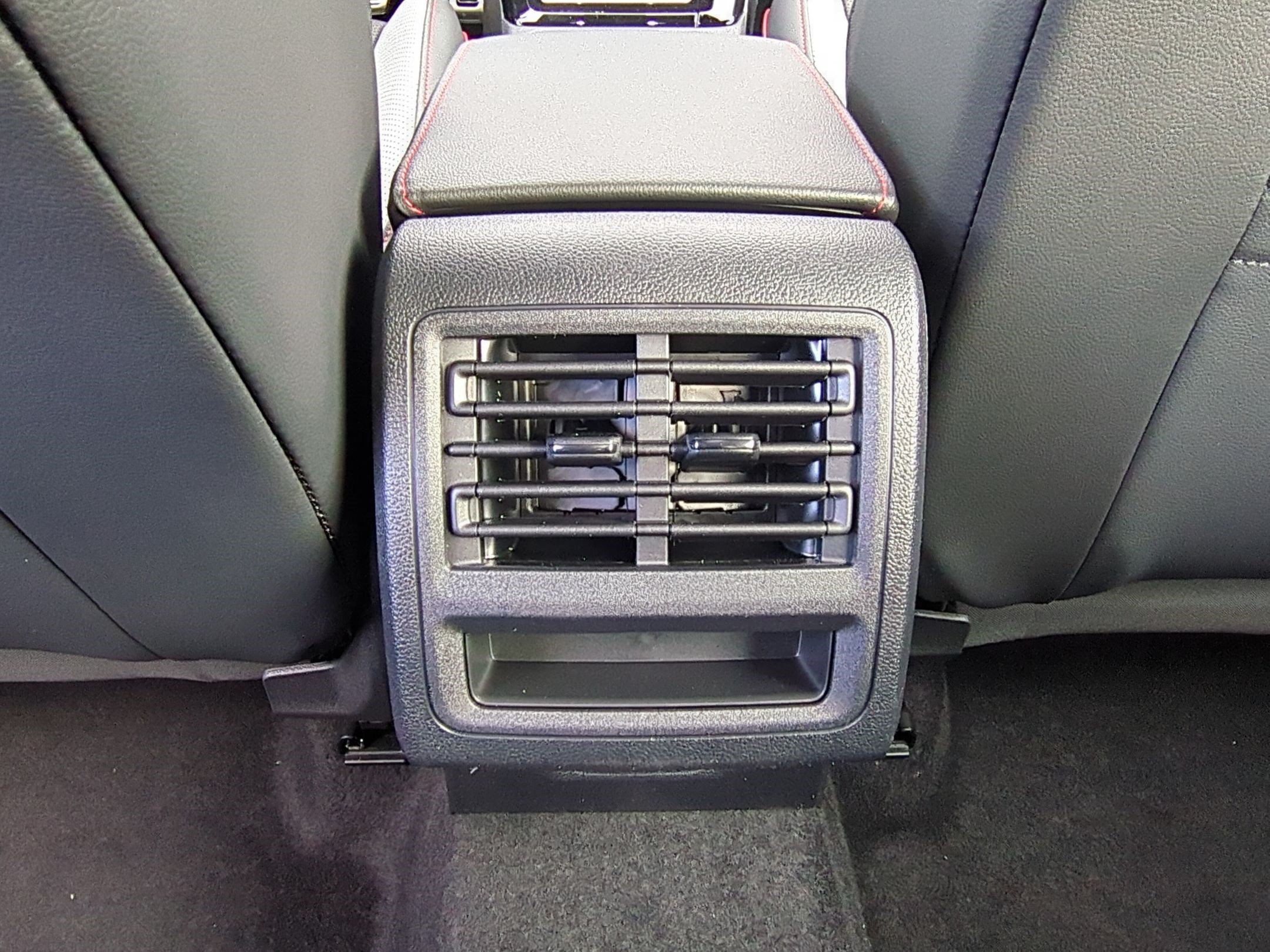 New 2026 Opal White Pearl Volkswagen SE image 15