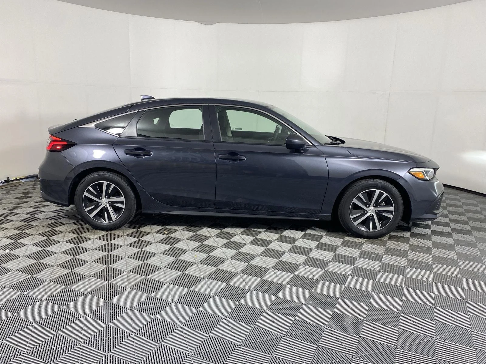 Used 2023 Meteorite Gray Metallic Honda LX image 12
