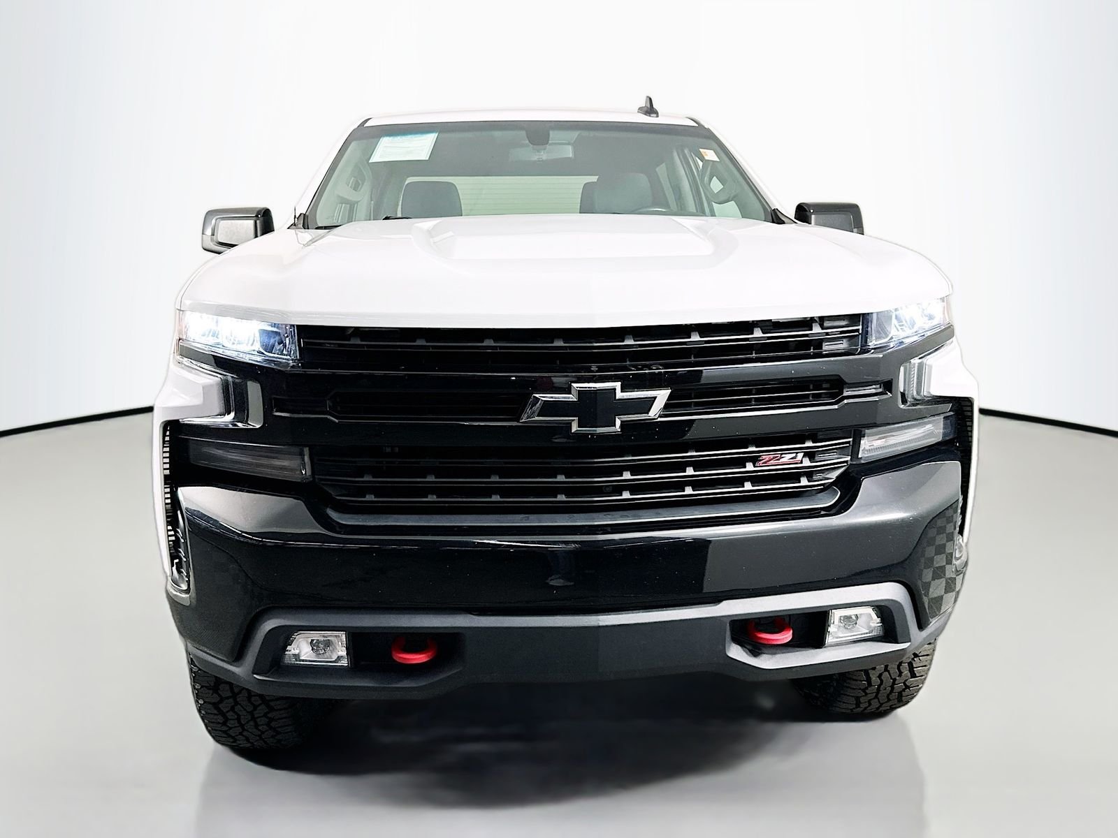 Used 2019 Summit White Chevrolet LT Trail Boss image 3