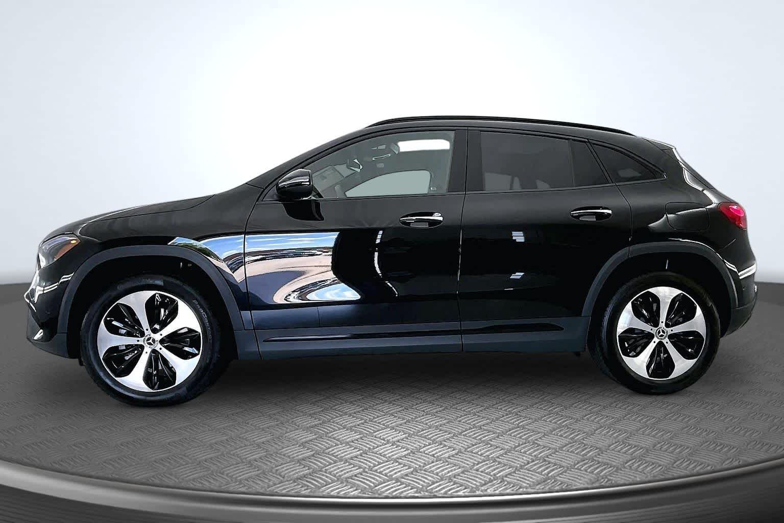 New 2026 Cosmos Black Metallic Mercedes-Benz GLA 250 image 3