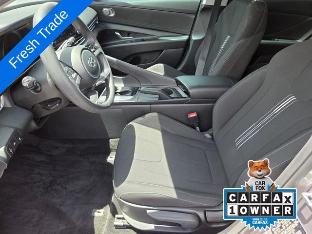 Used 2023 Silver Hyundai SEL image 10
