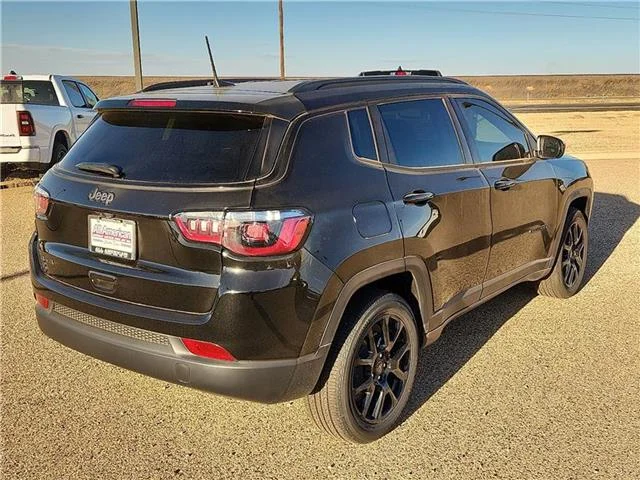 New 2026 Black Jeep LATITUDE ALTITUDE 4X4 image 4
