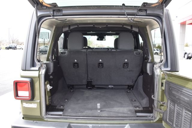 Used 2024 Green Jeep Sport S image 16