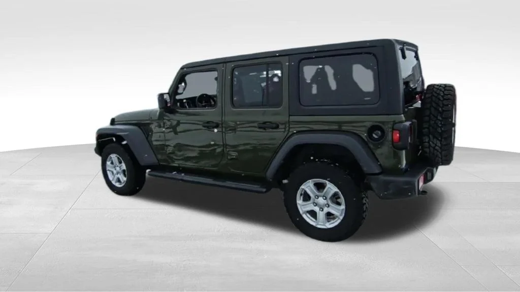 Used 2021 Green Jeep Unlimited Sport S image 6