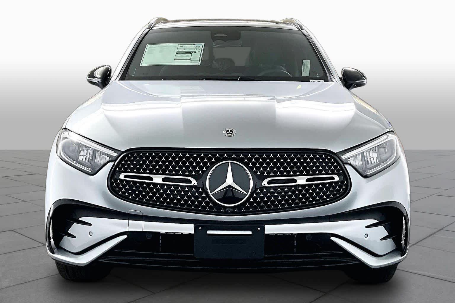 New 2027 Cirrus Silver Metallic Mercedes-Benz GLC 300 image 3