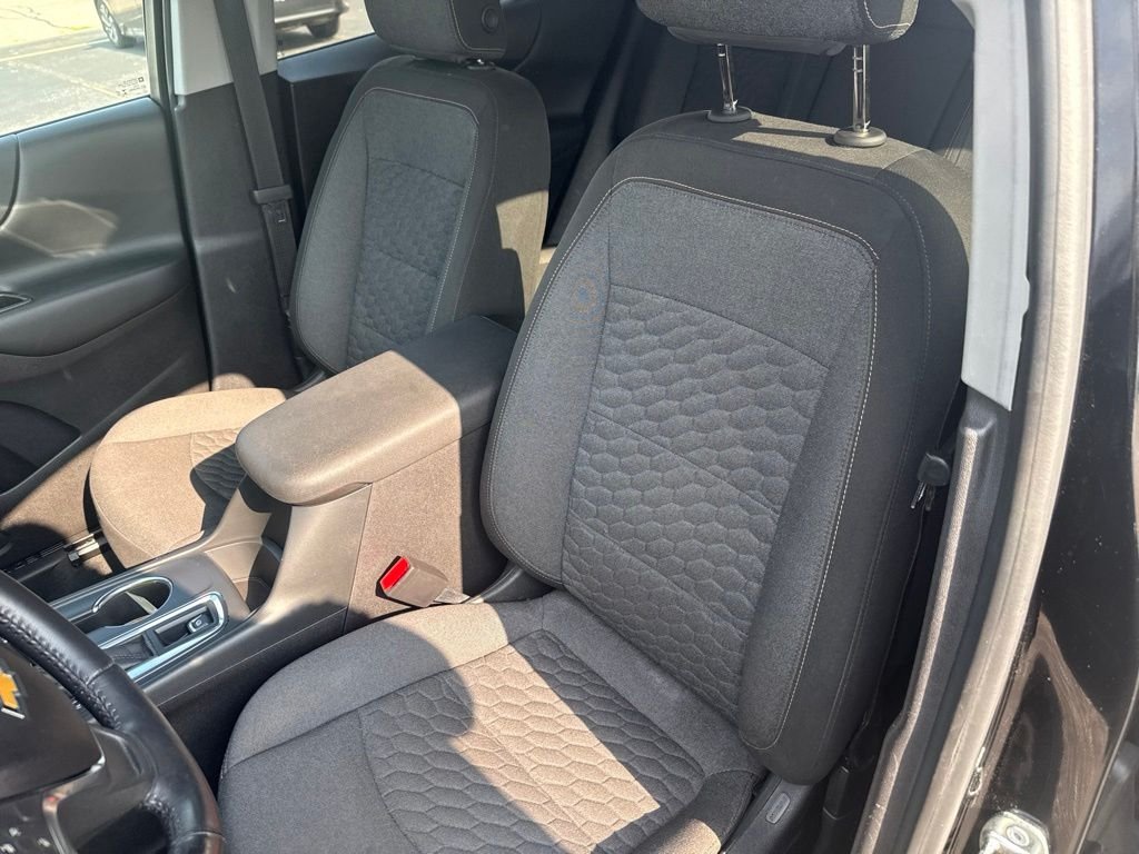 Used 2018 Black Chevrolet LT Diesel image 17