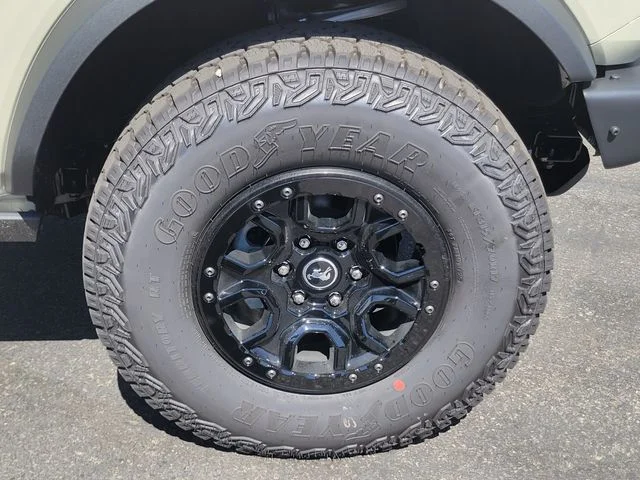 New 2026 Desert Sand Ford Badlands image 6