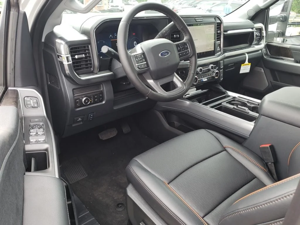 2025 Ford F-350 Super Duty Lariat - Photo 10