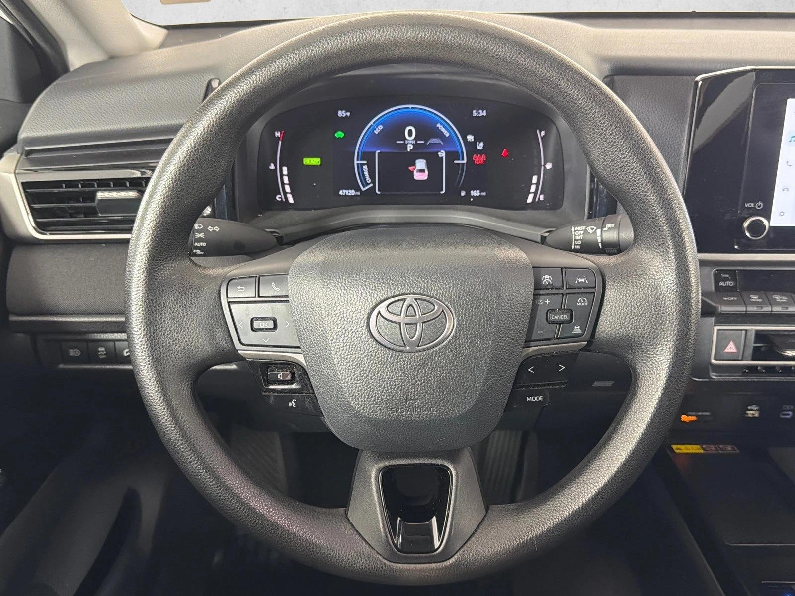 Used 2025 Ice Cap Toyota LE image 23