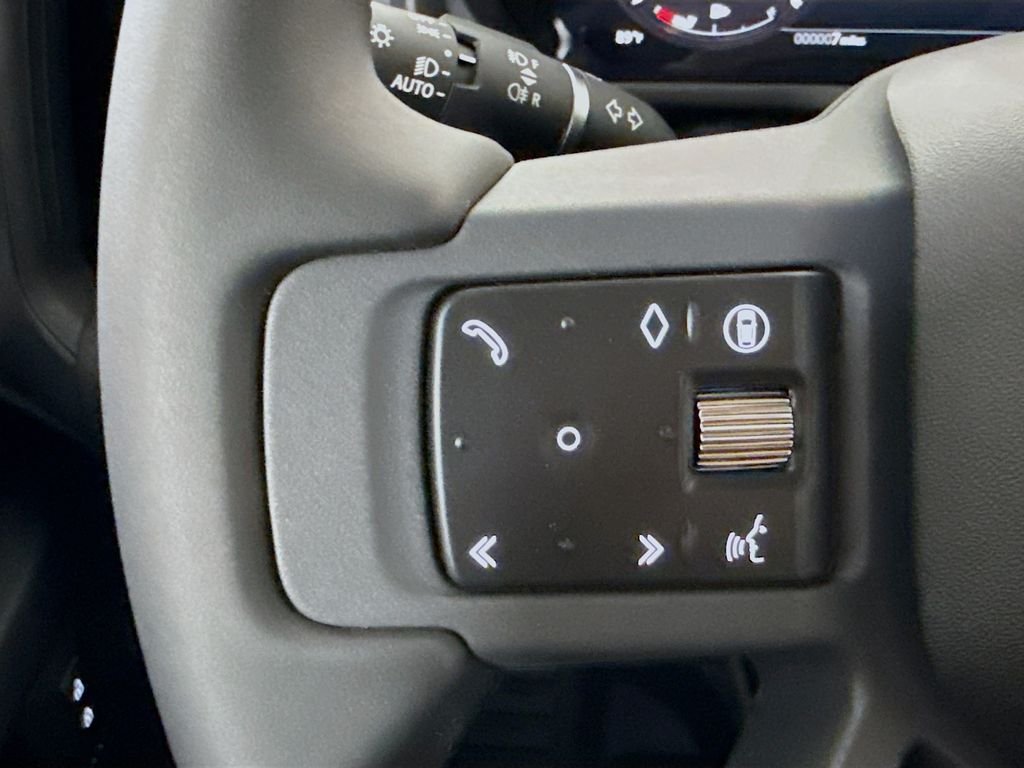 Used 2026 Fuji White Land Rover S image 12