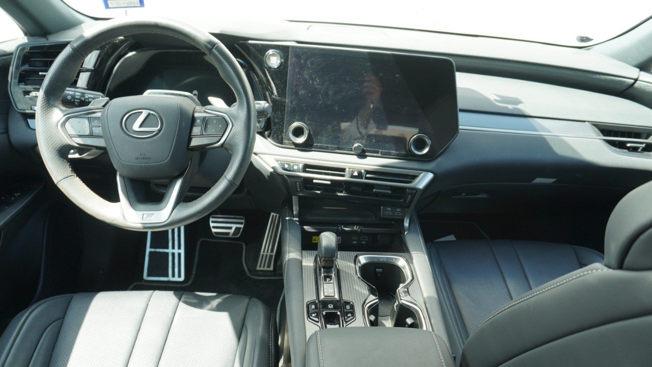 Certified Used 2024 White Lexus RX 350 F SPORT Handling image 12
