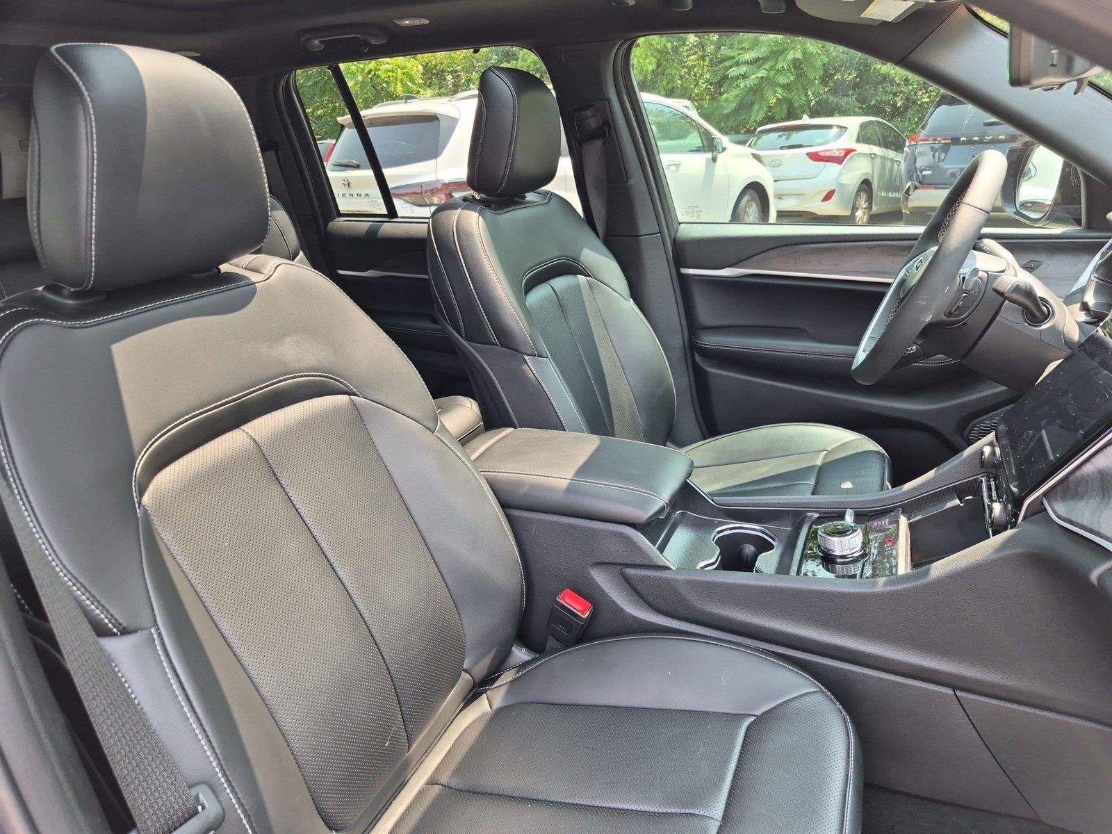 Used 2025 Baltic Gray Metallic Clearcoat Jeep Limited image 40