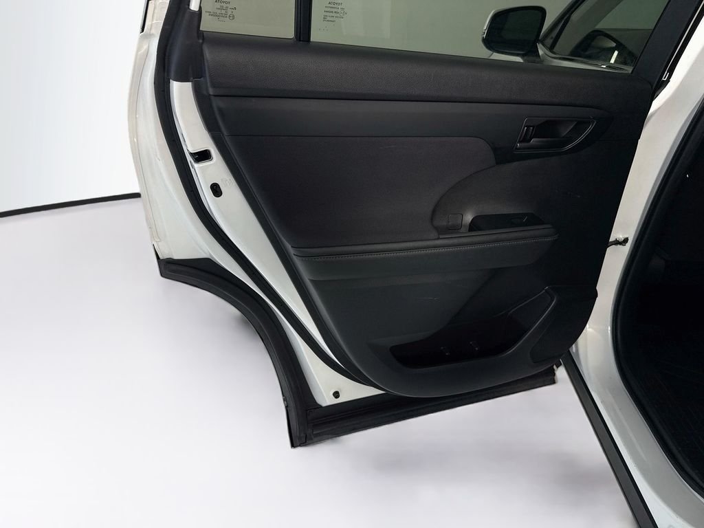 Used 2021 Blizzard Pearl Toyota LE image 27