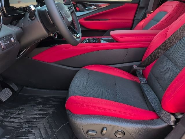 2025 Chevrolet Blazer EV RS - Photo 18