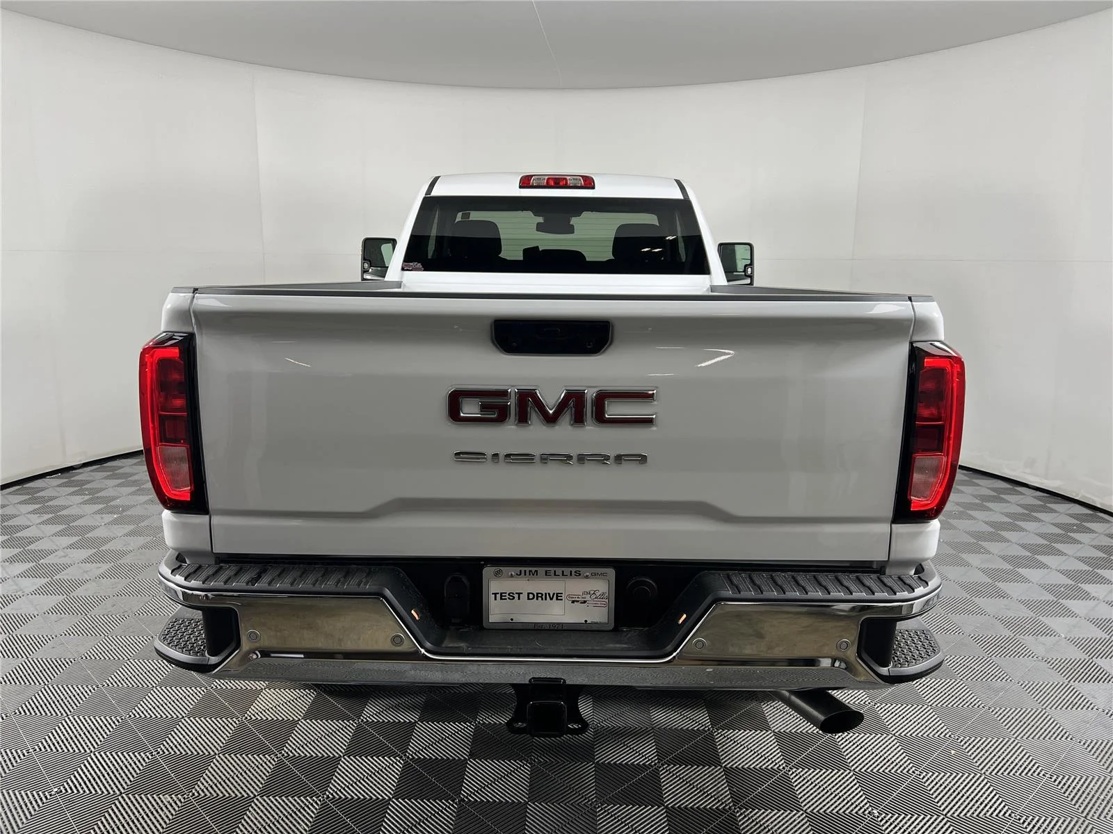 New 2025 Summit White GMC Pro image 5