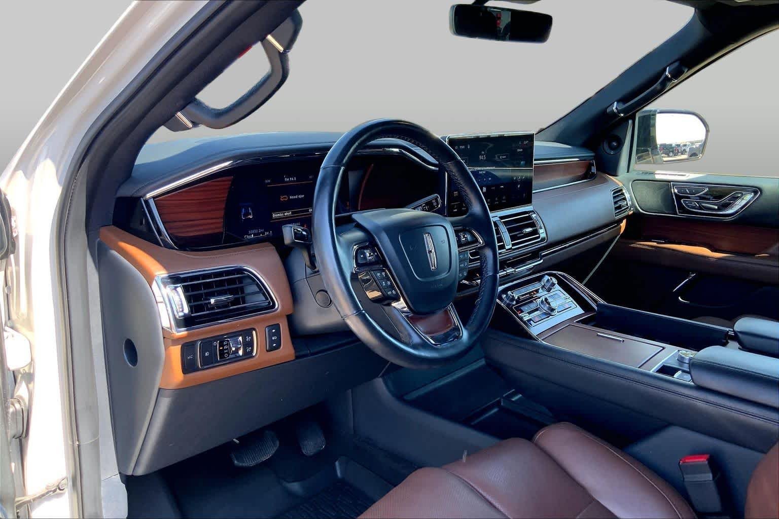Certified Used 2022 Ceramic Pearl Metallic Tri-Coat Lincoln Reserve image 18
