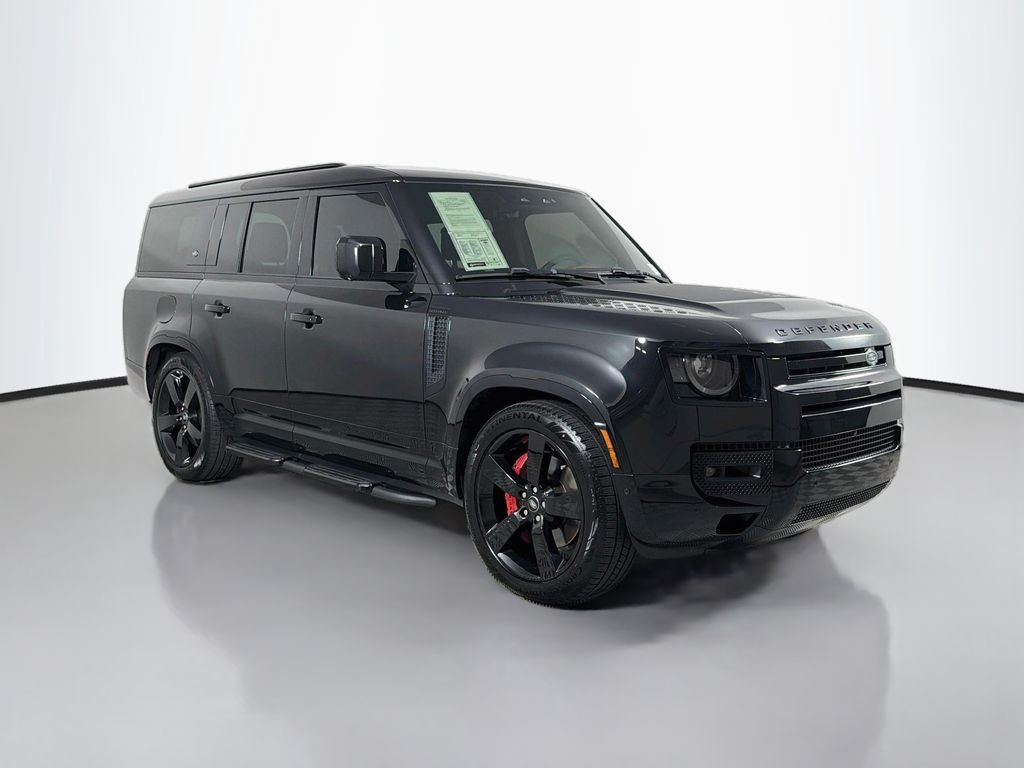Certified Used 2024 Black Land Rover X-Dynamic SE image 3