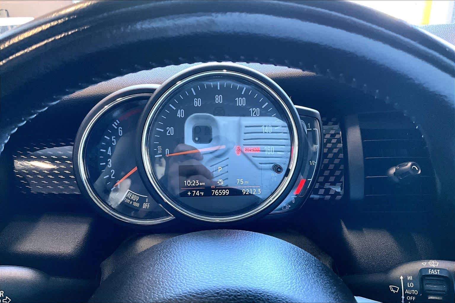 Used 2018 Thunder Grey Metallic MINI Cooper S image 26