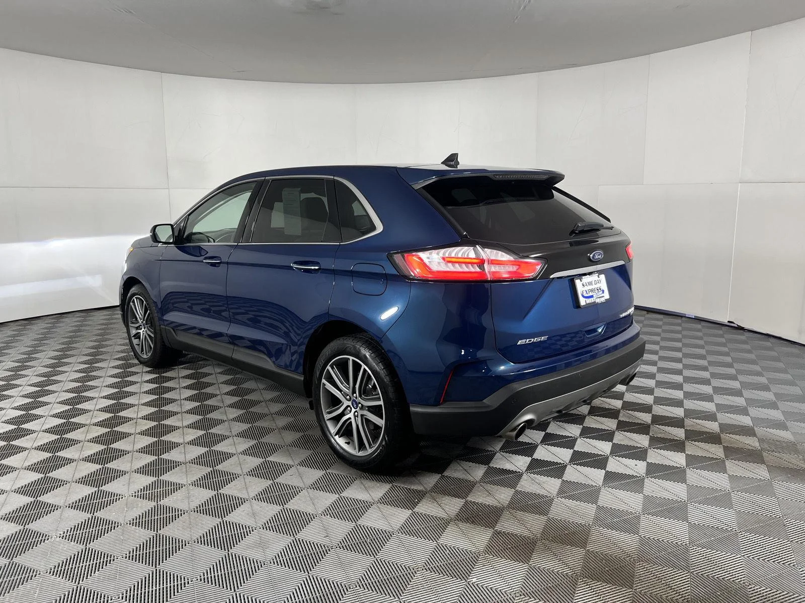 Used 2020 Dark Persian Green Ford Titanium image 7
