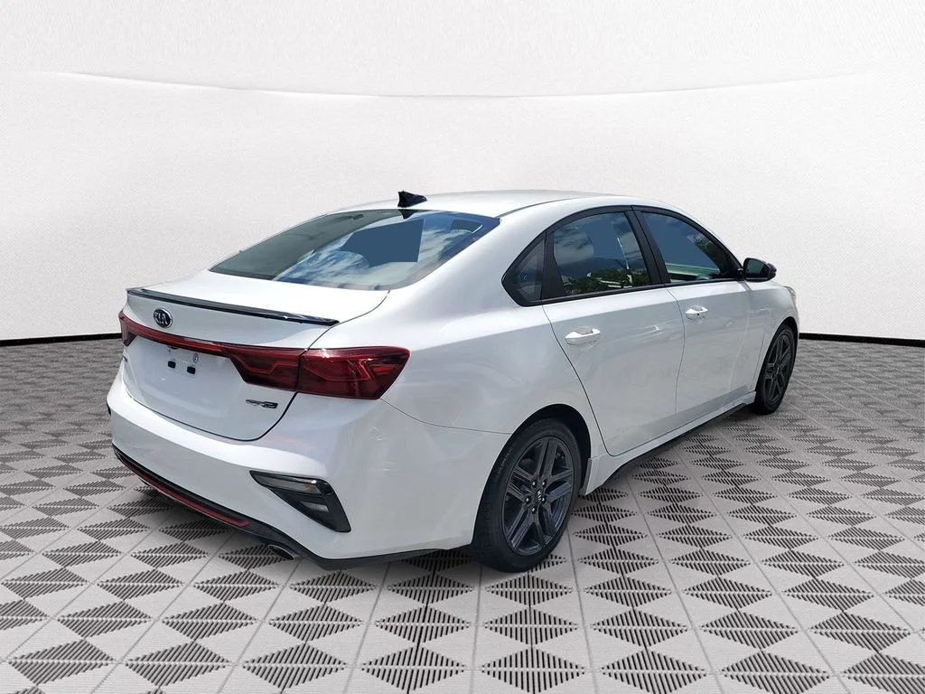Used 2021 White Kia GT-Line image 6
