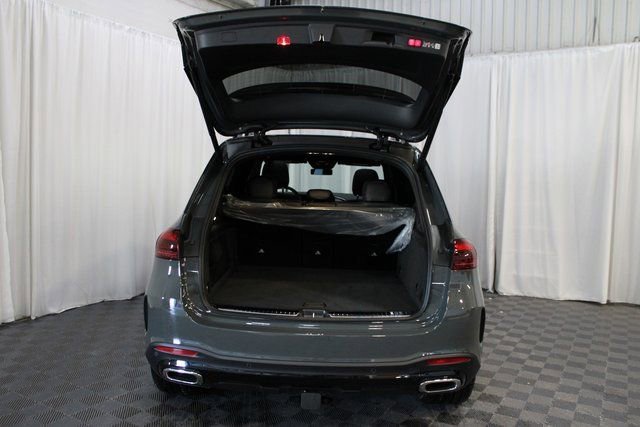 New 2026 MANUFAKTUR Silicon Grey Mercedes-Benz GLE 450 image 43
