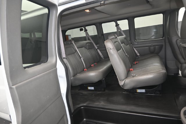Used 2022 Summit White Chevrolet LS image 11